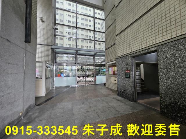 高雄三民區大樓-1